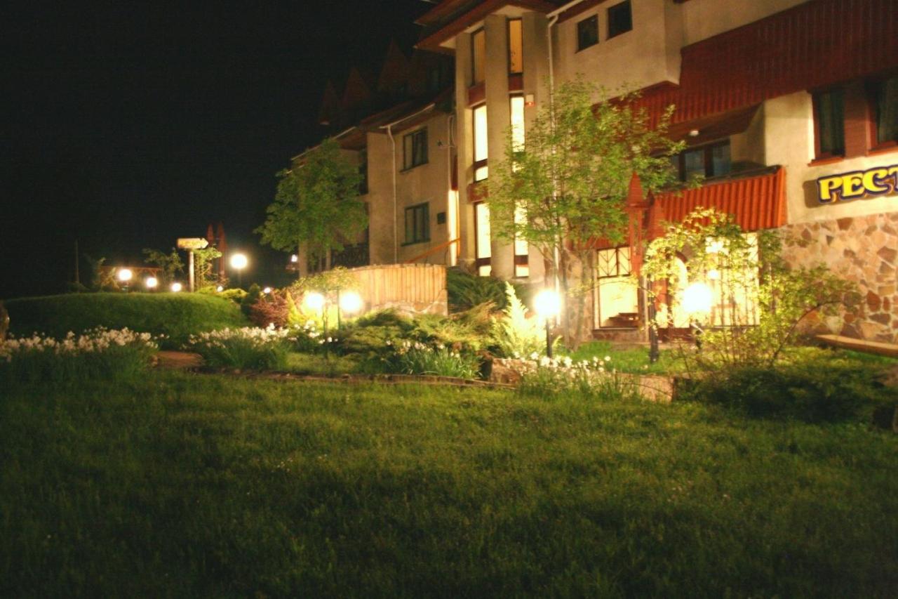 Hotel Perlyna Karpat Slavske Exteriér fotografie